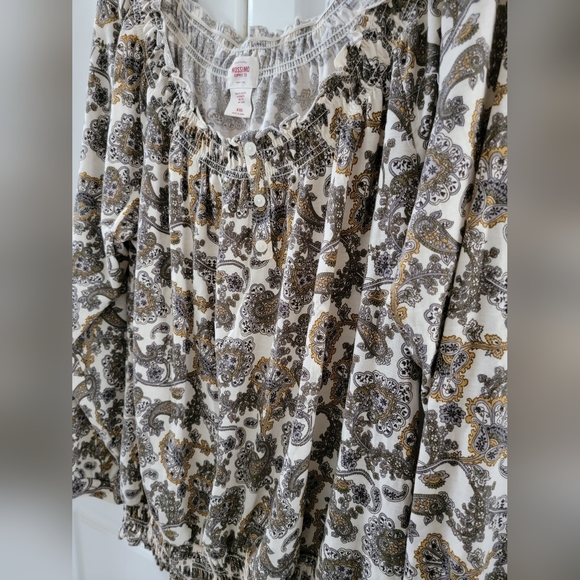 Plus size Women's blouse - Picture 5 of 11